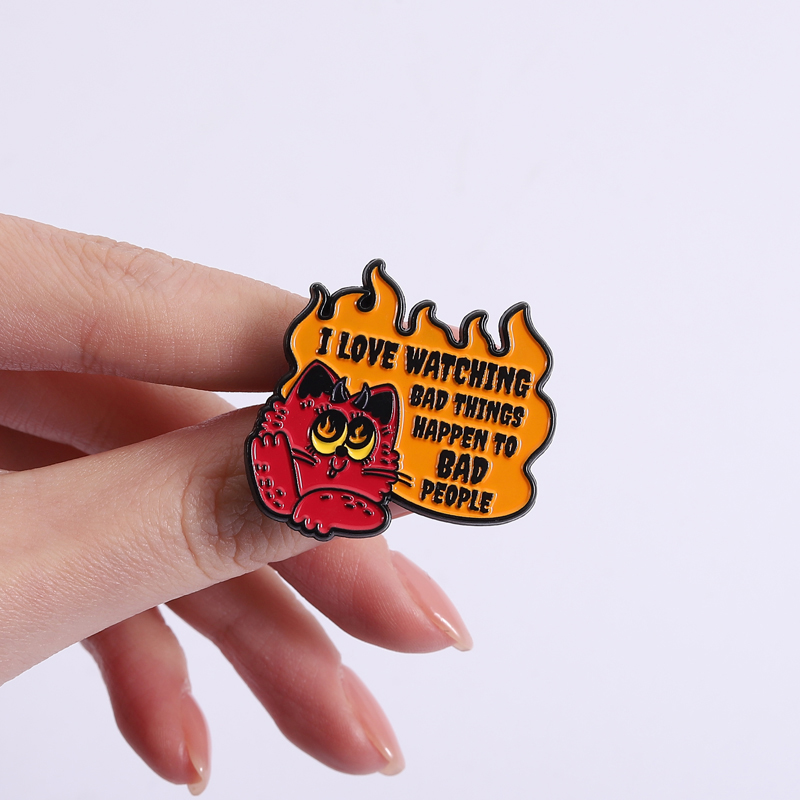 Evil Cat Enamel Pins Watching  – Zoe Jewelry Watches recenzja i cena