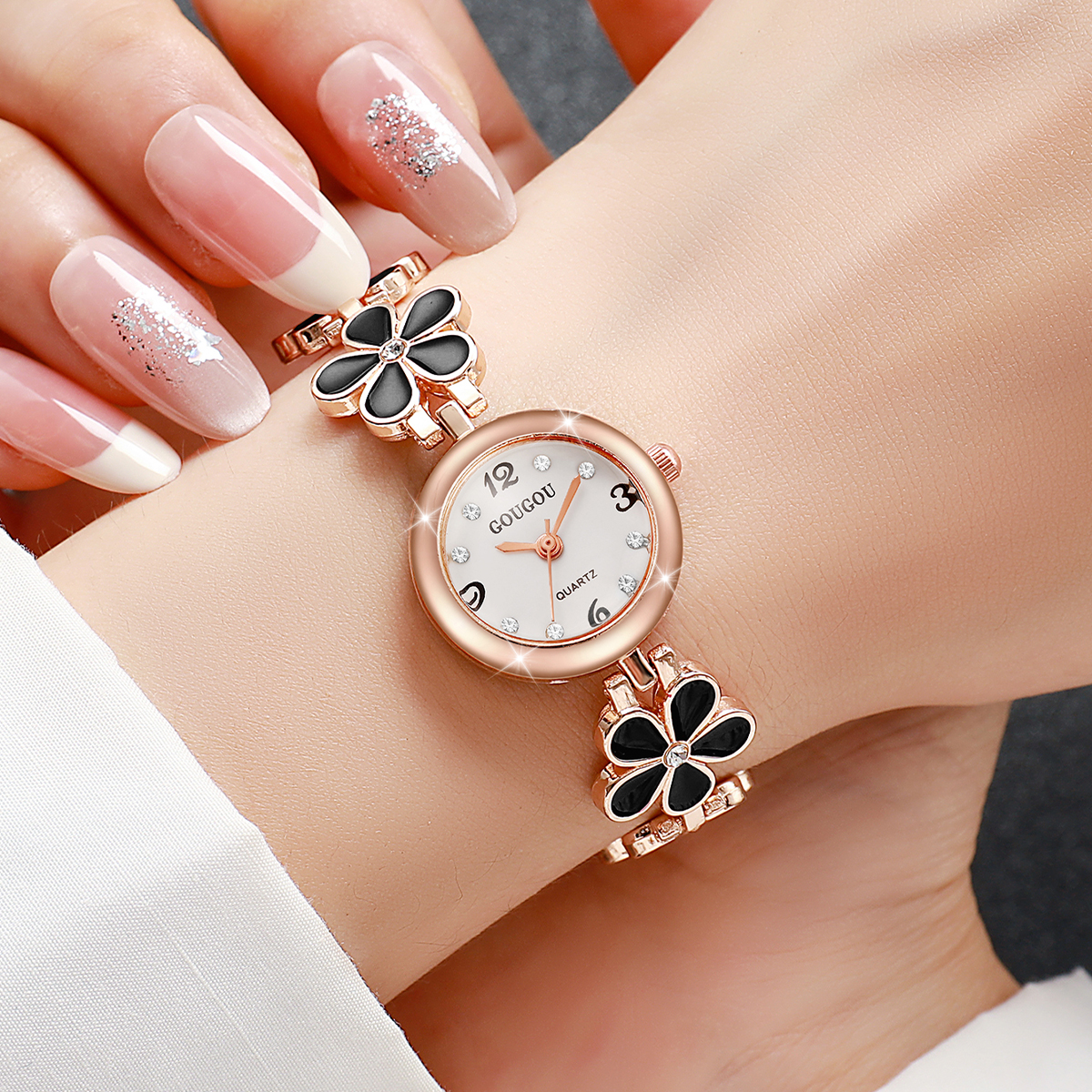 Fashion Flower Bracelet Strap  – Jewelry Diamond Watches recenzja i cena